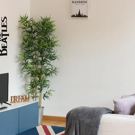 Number 3 Charming Old Town